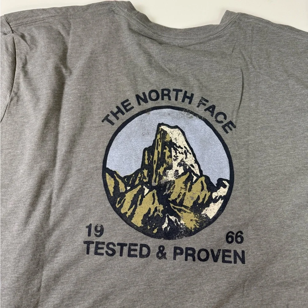 The North Face Standard Fit T-Shirt Bundle of 2 NWT Smoke Mountains Graphic Tees - Picture 6 of 9